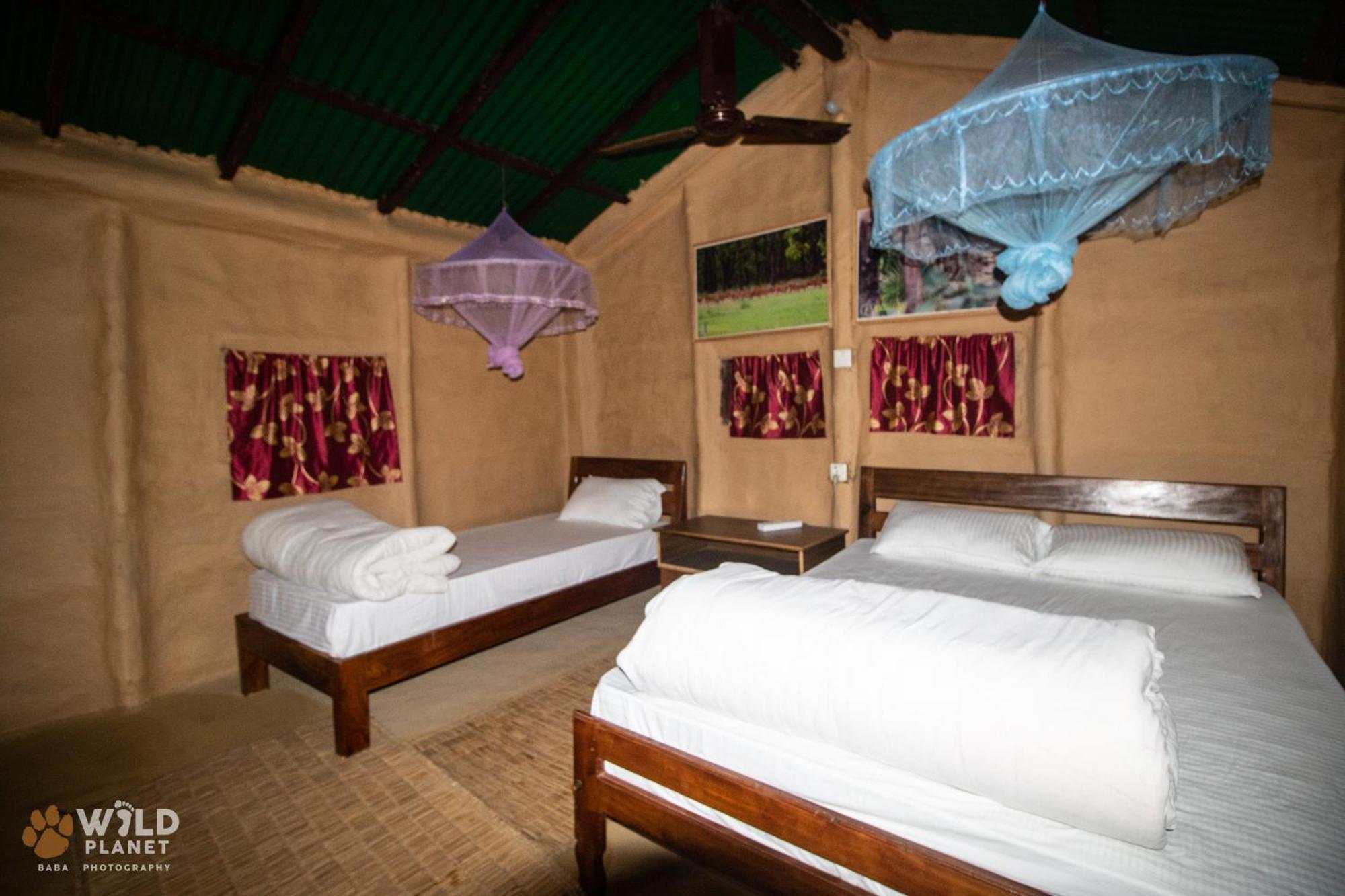 Wild Planet Eco Retreat Hotel Bardiya Exterior photo