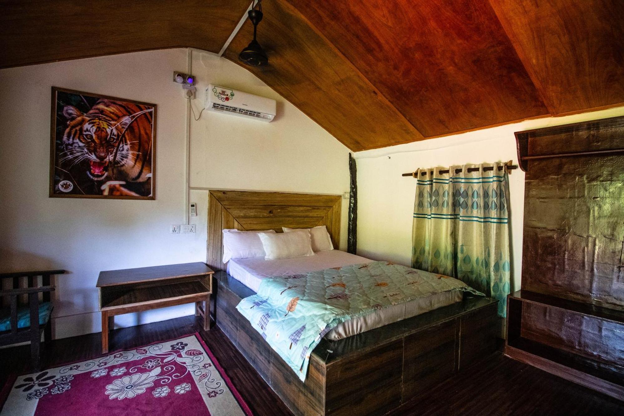 Wild Planet Eco Retreat Hotel Bardiya Exterior photo