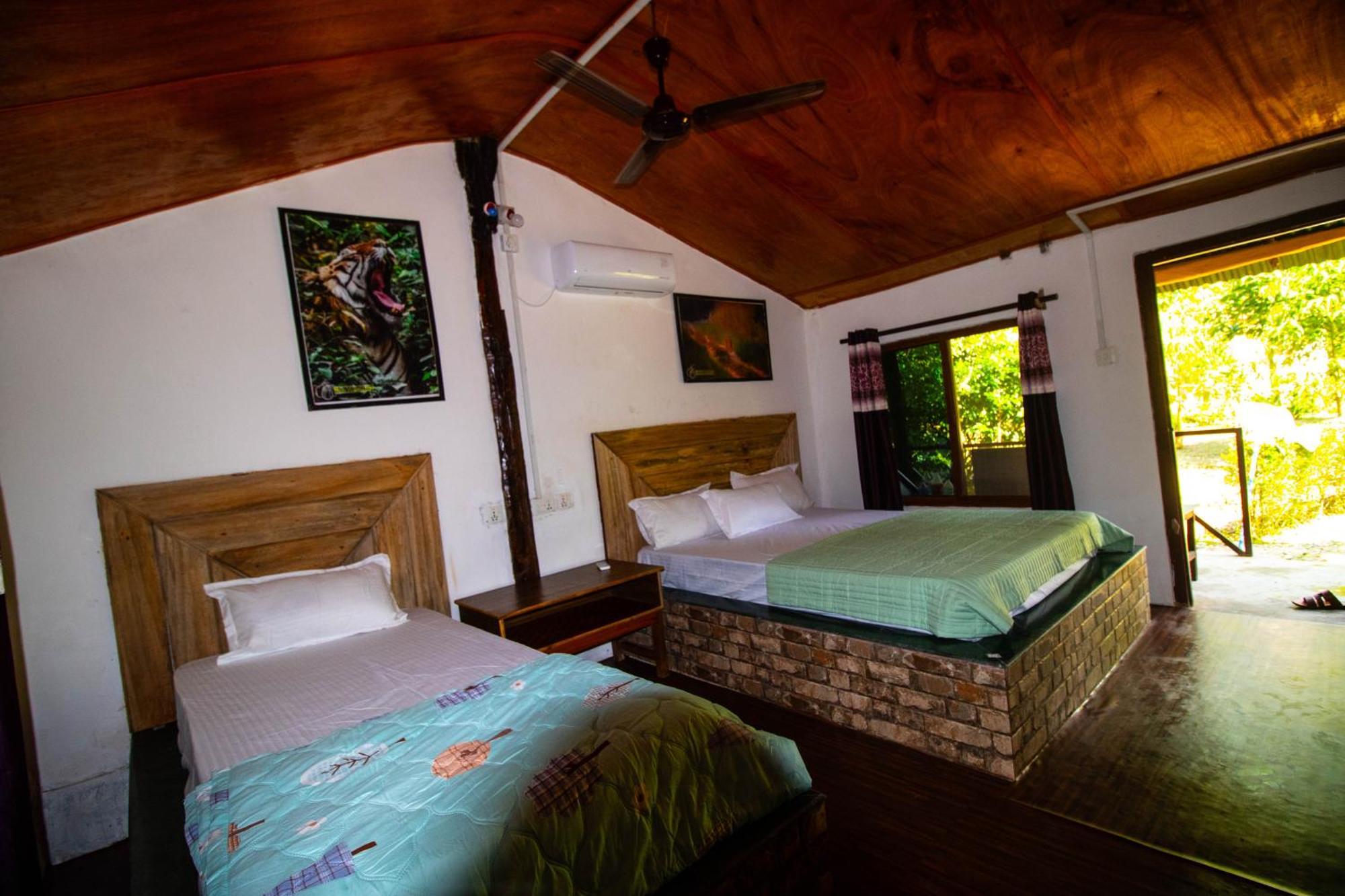 Wild Planet Eco Retreat Hotel Bardiya Exterior photo