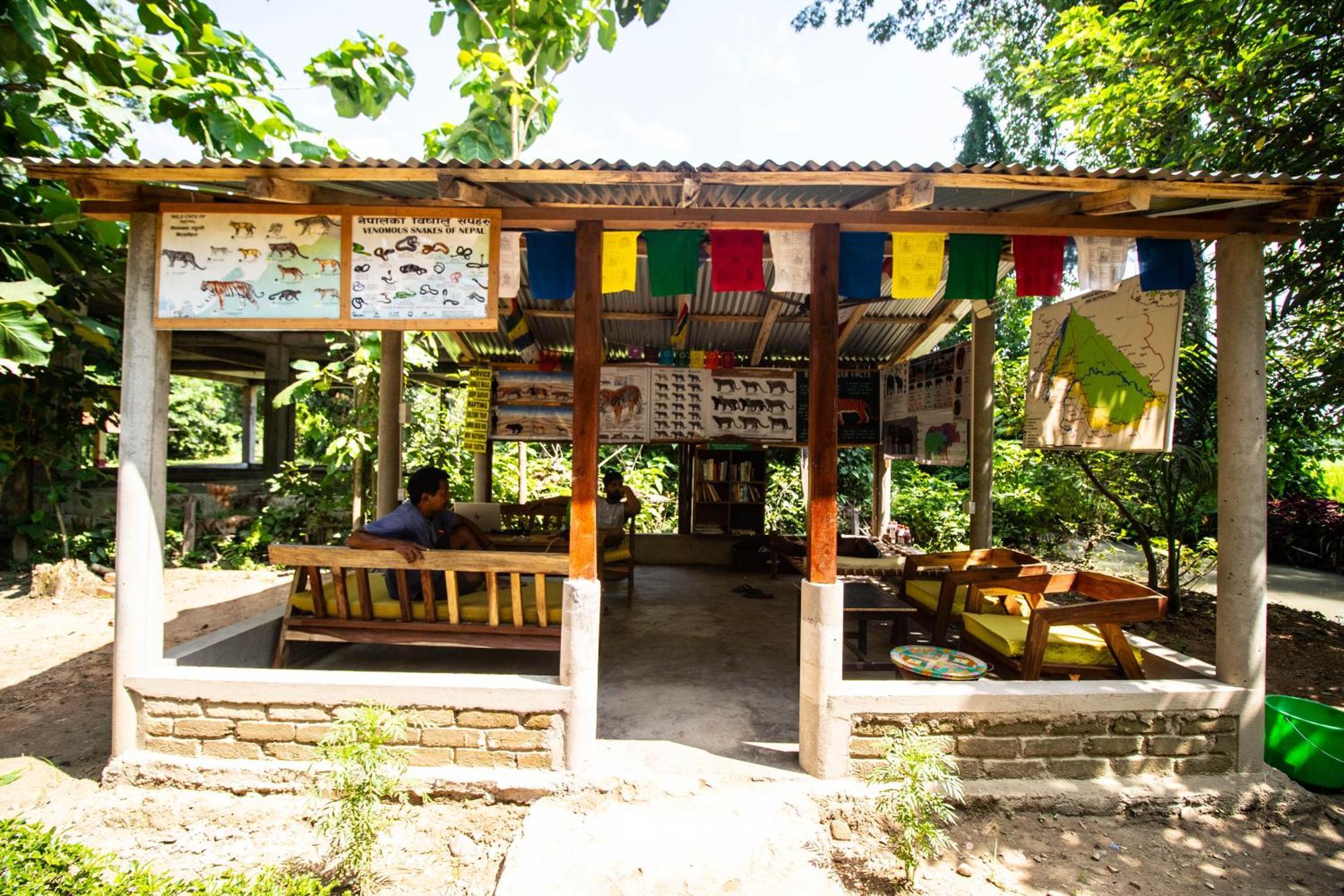 Wild Planet Eco Retreat Hotel Bardiya Exterior photo